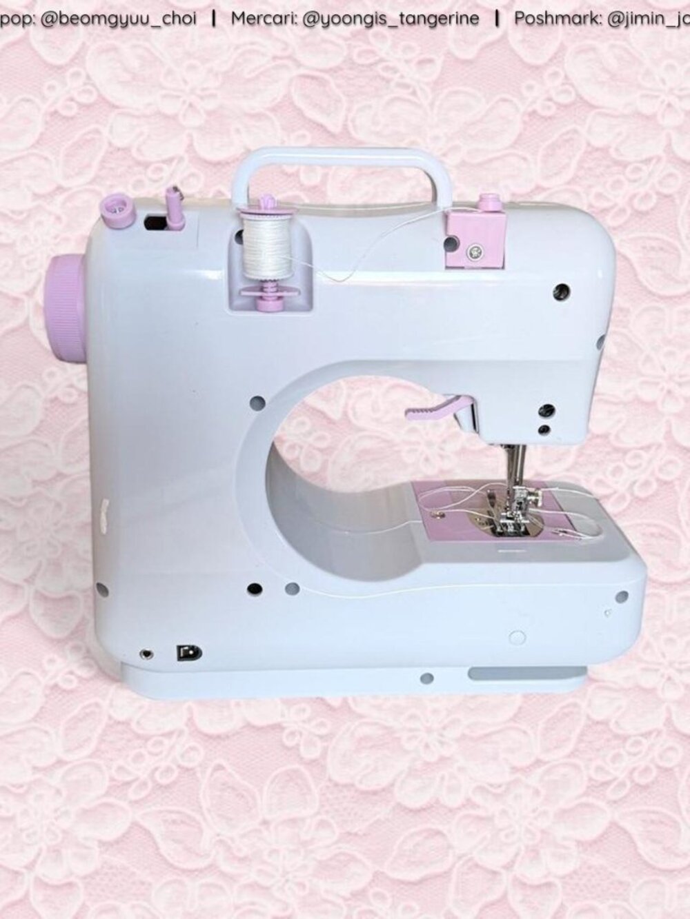 Mini Sewing Machine - Picture 4 of 7